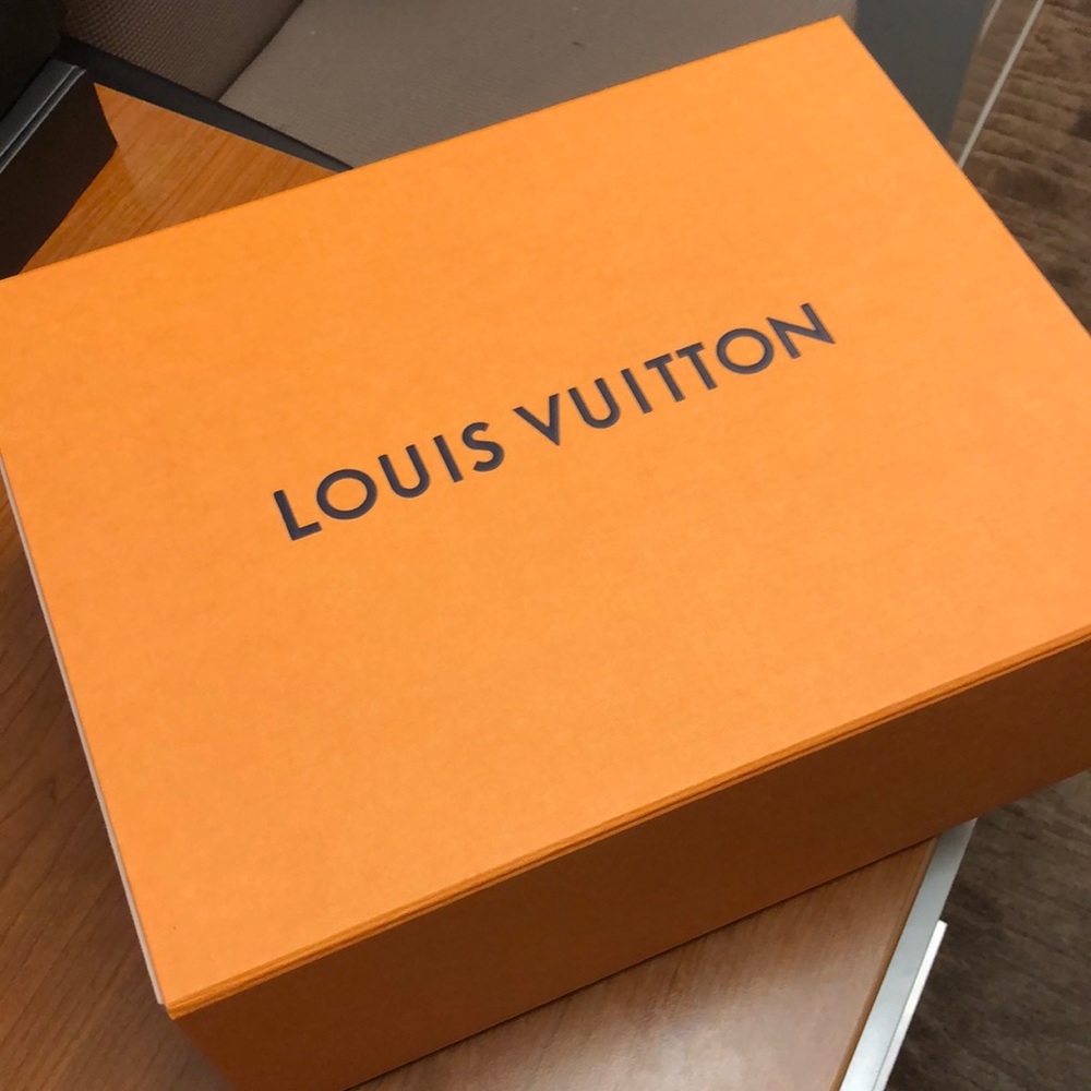 LV shoe box